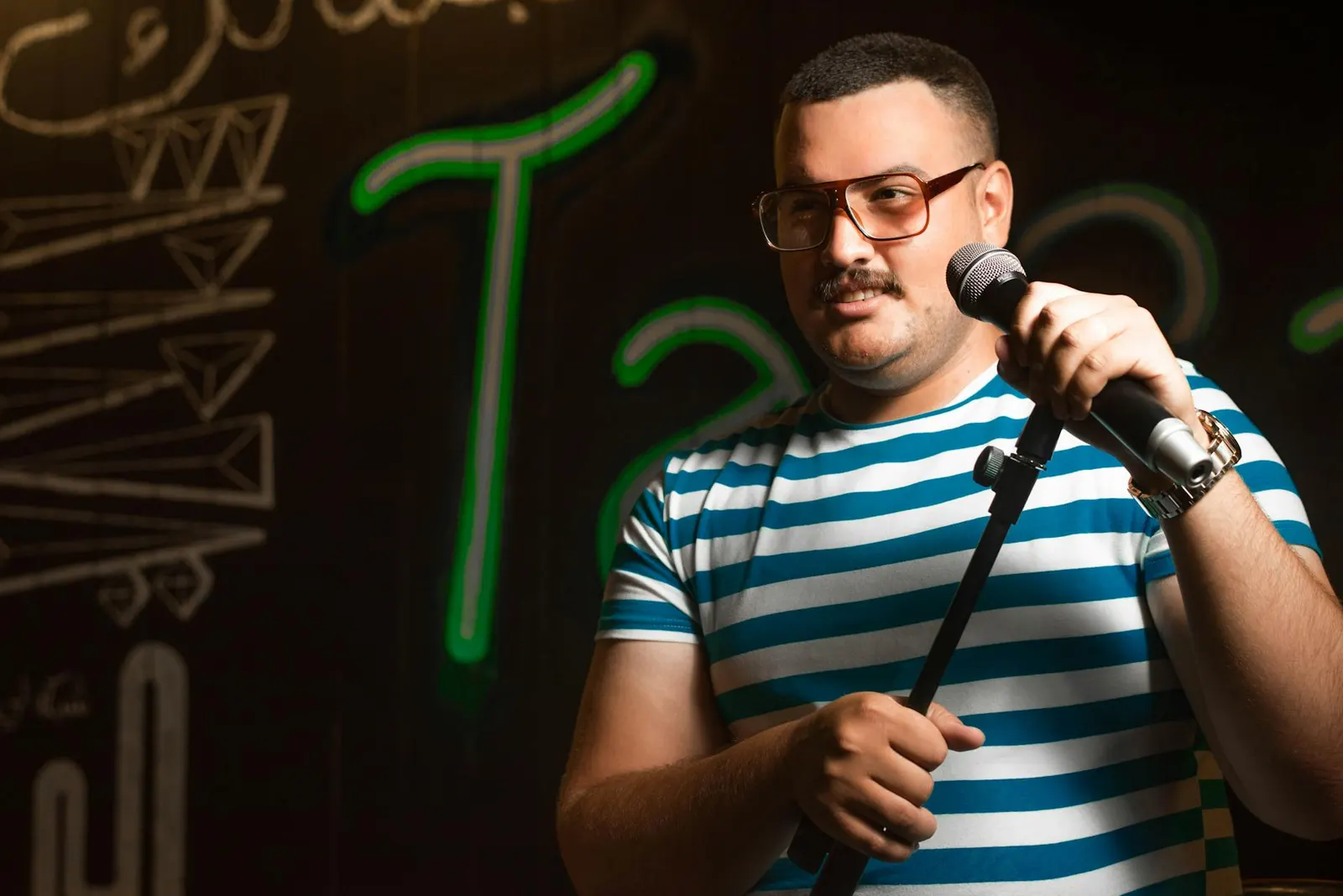 comedian stage microphone