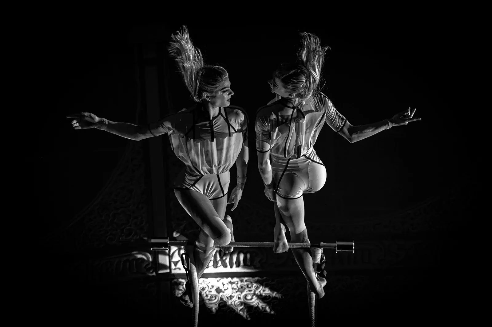 acrobat performance