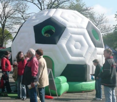 Hüpfburg Fussball / Fußball / Springburg / Luftkissen / Luftburg / Ball