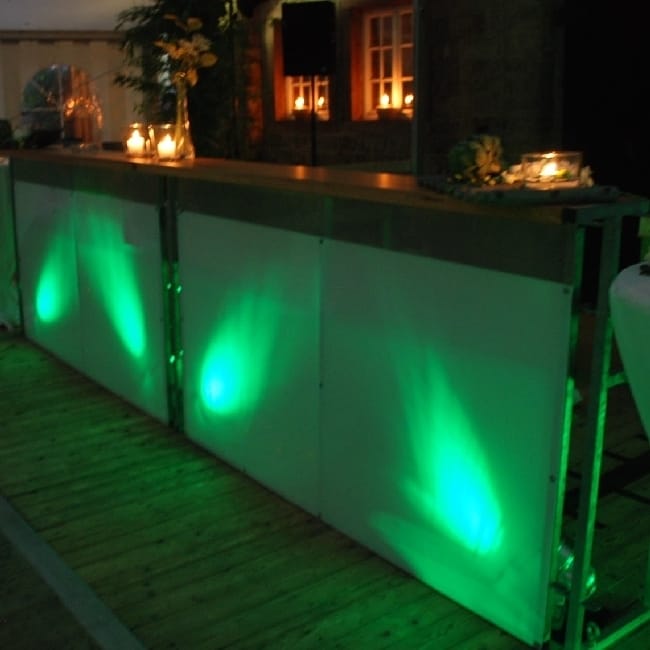 Cocktailbars, unterschiedliche Ausführungen – 2