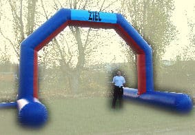 Torbogen Start und Ziel