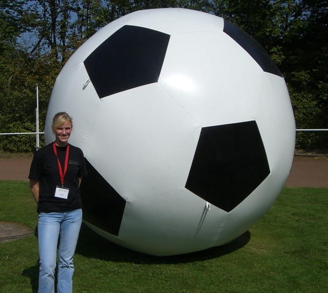 Fussball aufblasbar 3m / Riesenball / Deko Ball / Fussball XXL 