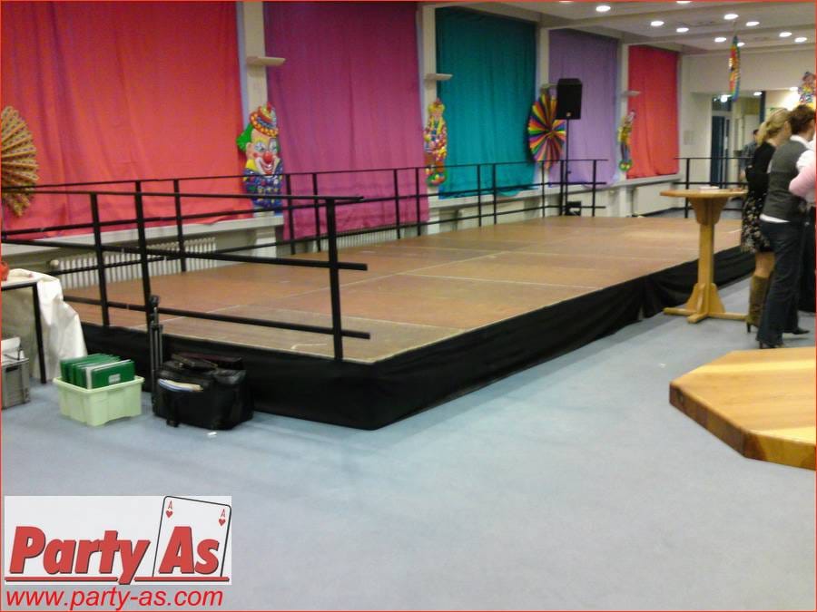 Bühnenzelte und Bühnenelemente / per E-Mail: info@party-as.com / per Tel:02161/4767751