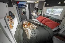 Wohnmobil Challenger Combo X 150 leihen - kompakter Campervan für 2 Personen – 3