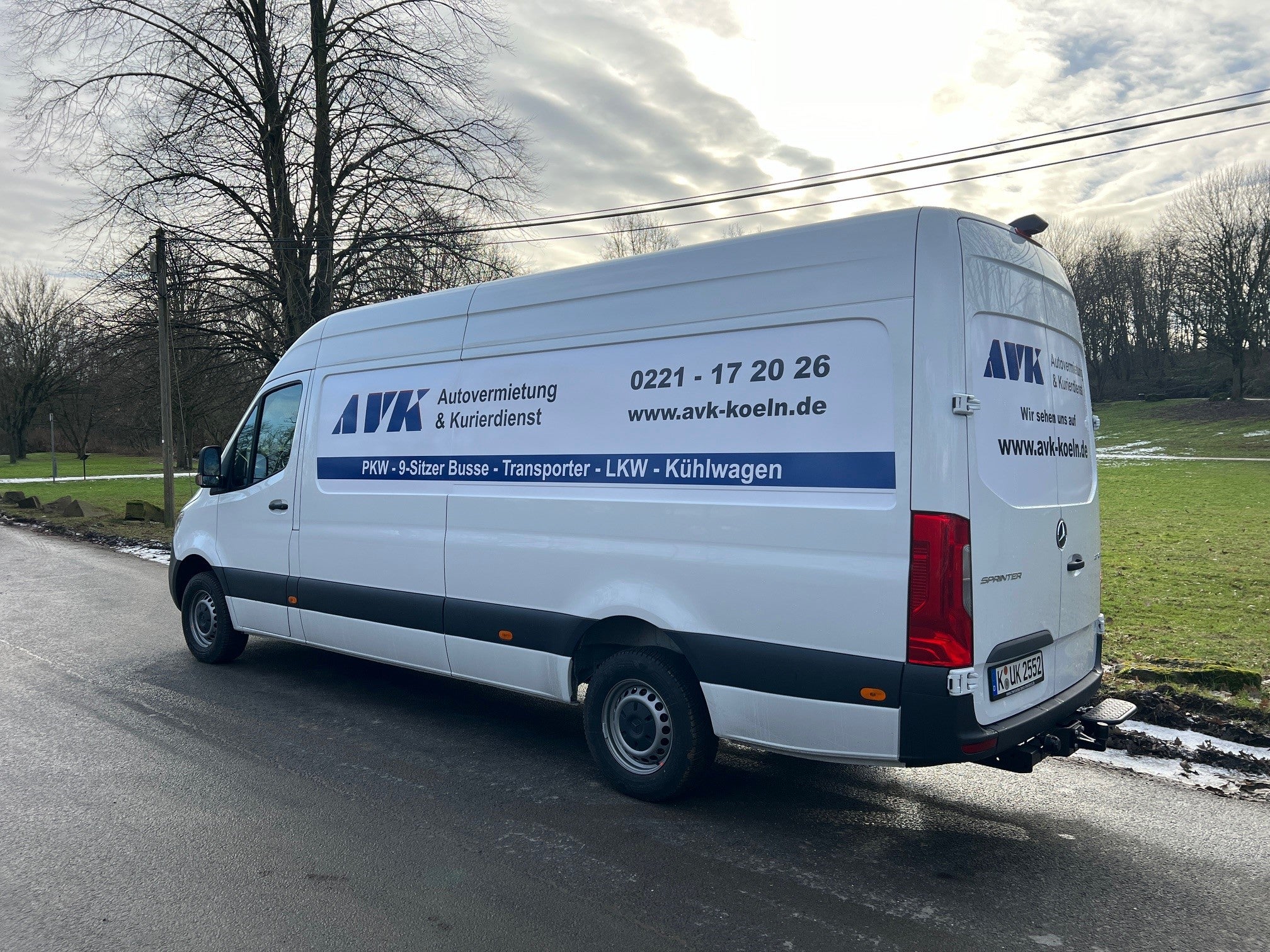 Mercedes-Benz Sprinter 313 CDI XXL mieten (4,20 m) – auch mi