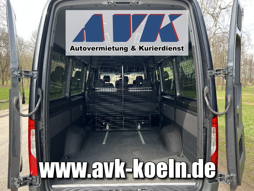 Mercedes Sprinter Tourbus 9-Sitzer XXL mieten – 2,50 m Kofferraum – 3