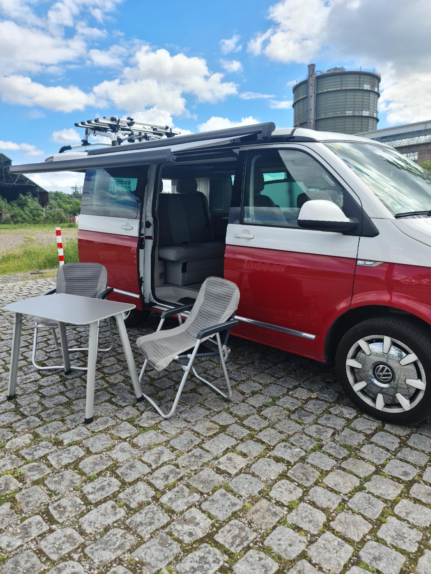 VW T6 California Ocean Bulli mieten – Campingbus mit Luftfahrwerk & Standheizung – 4