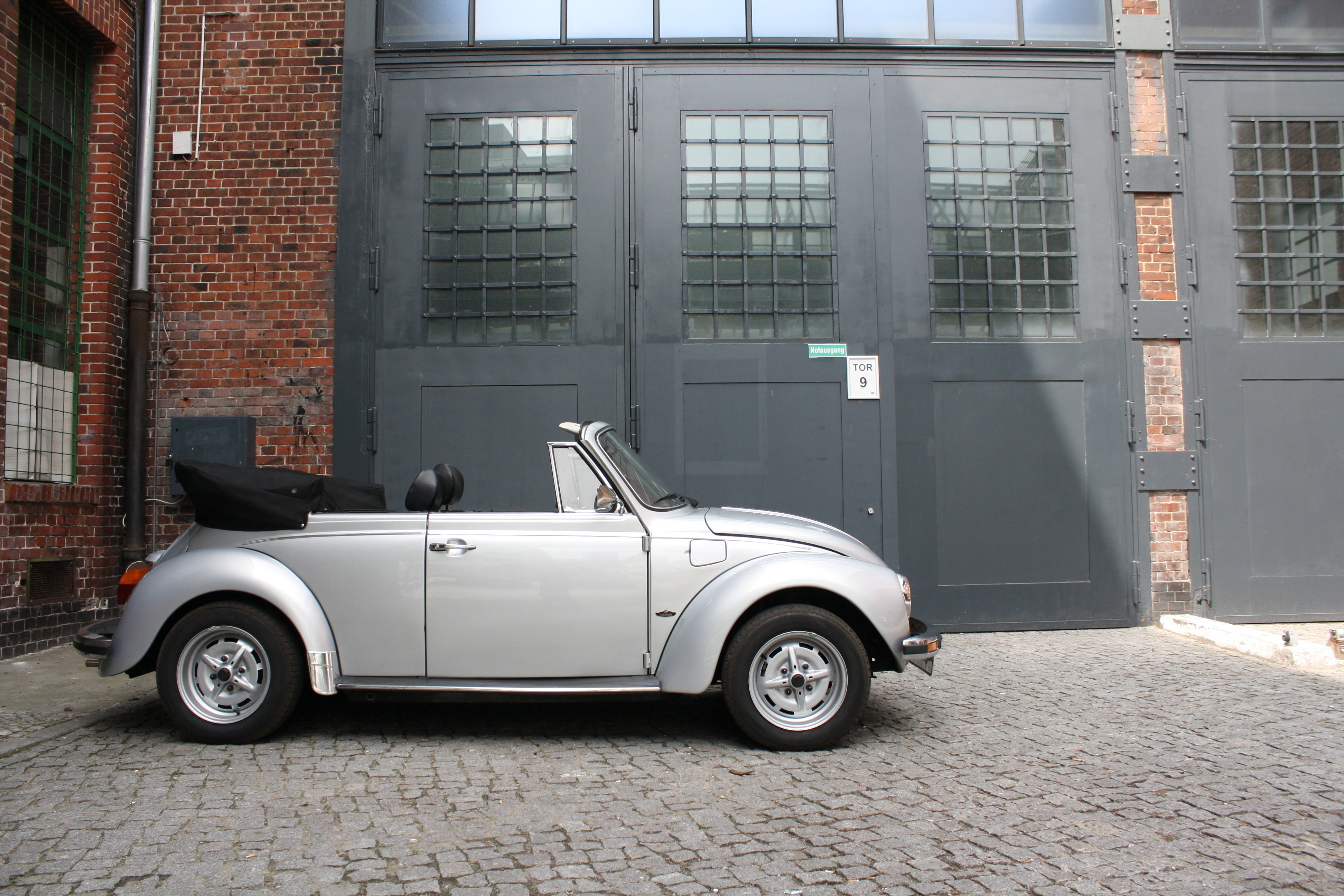 Oldtimer VW Käfer 1303 LS Cabrio mieten – Original von 1978, Topzustand – 3