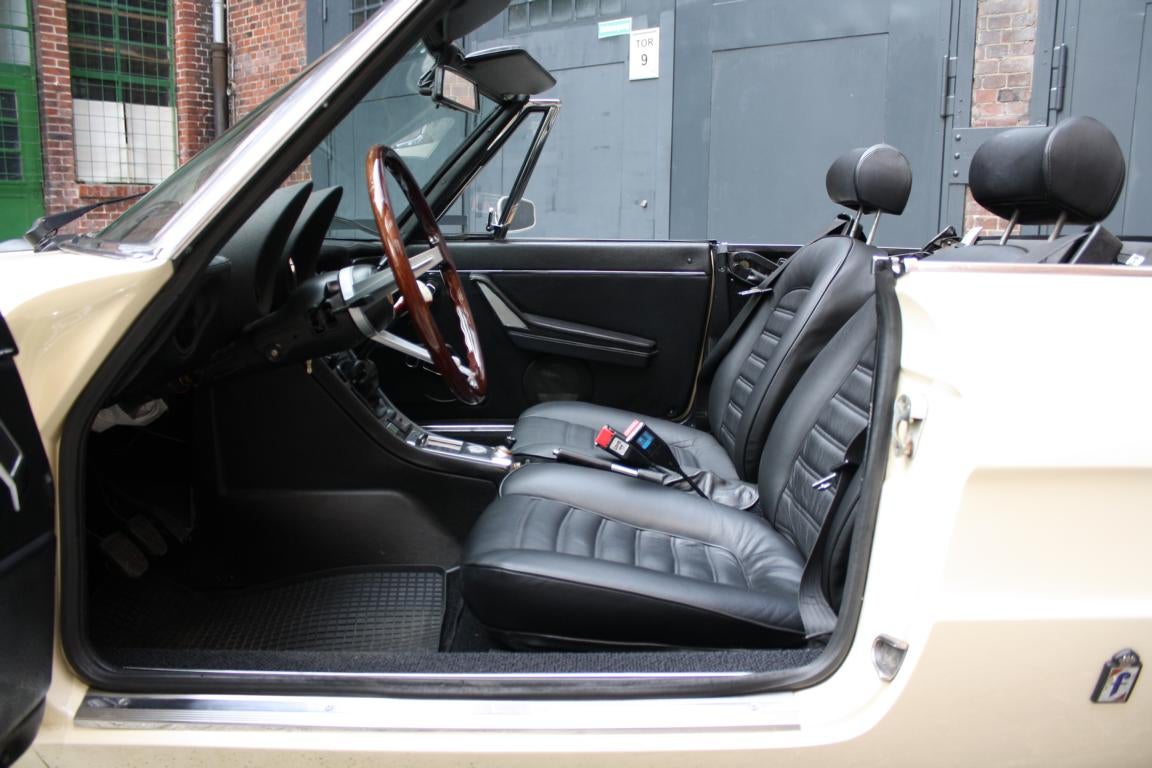 Oldtimer Alfa Romeo Spider 2000 mieten – Pininfarina-Roadster von 1982 – 4