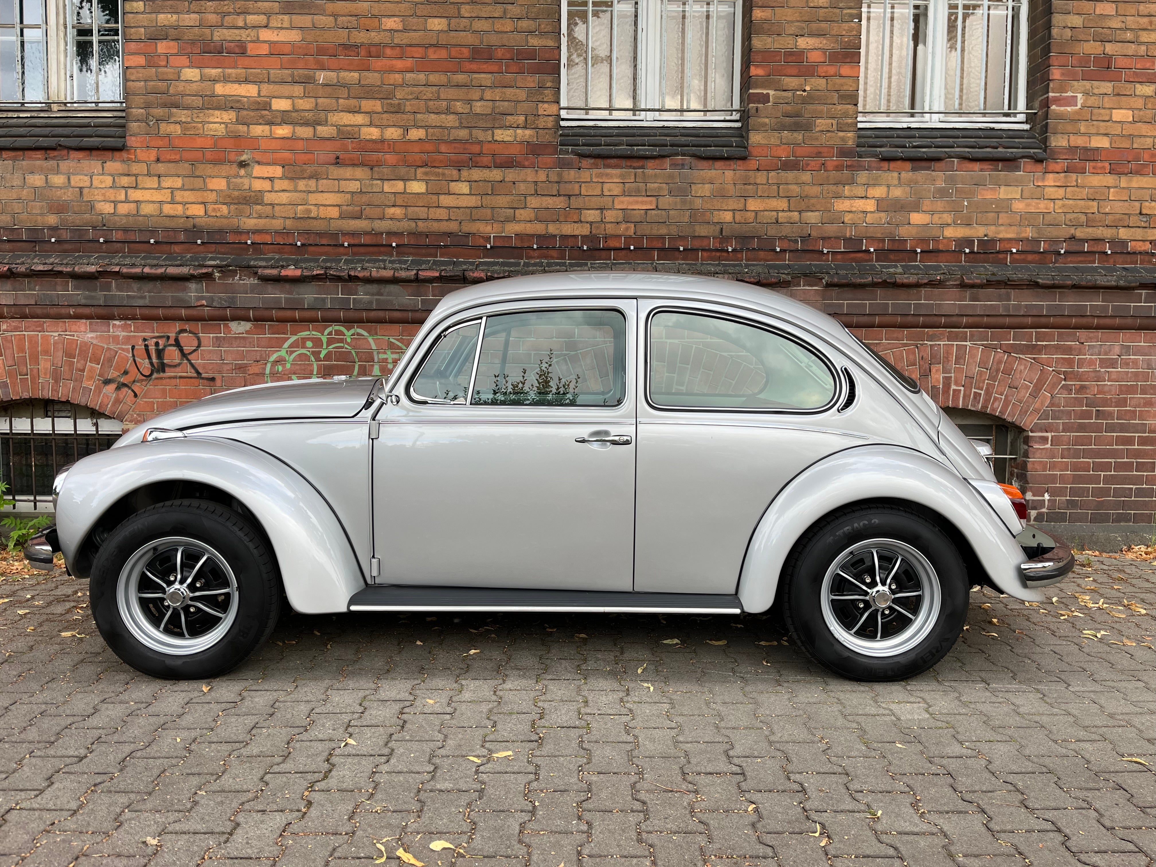 Oldtimer VW Käfer 1302 LS Automatic mieten – mit Halbautomatik & Color-Glas – 2