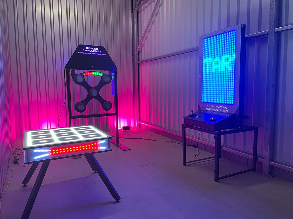 GameZone Trio mieten in Koblenz bei Dominik Liebehenz