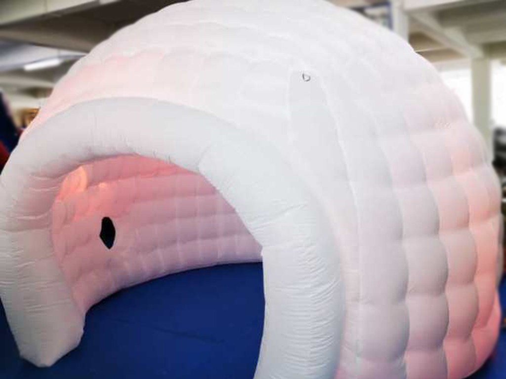 LED Iglu 4x4 Meter mieten in Koblenz bei Dominik Liebehenz – 3