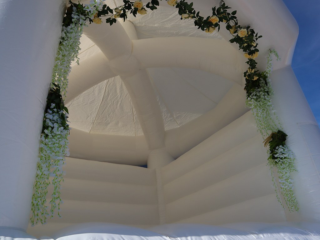 Hochzeitshüpfburg mieten in Koblenz – Kinderspaß fürs Fest – 2