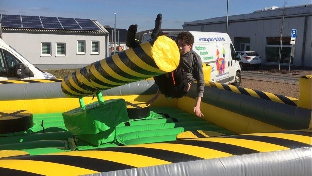 Broom Action Modul wie Bullriding mieten in Koblenz – Hüpfburg – 3