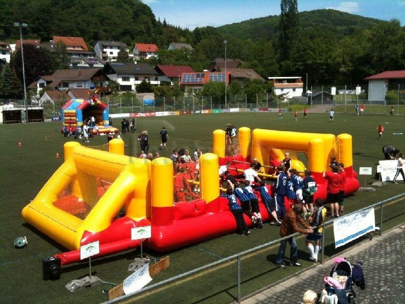 Human Soccer mieten in Koblenz bei Dominik Liebehenz