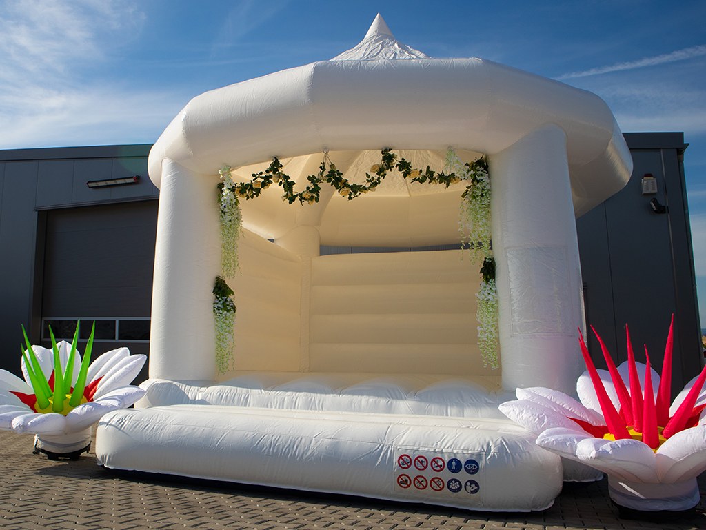 Hochzeitshüpfburg mieten in Koblenz – Kinderspaß fürs Fest