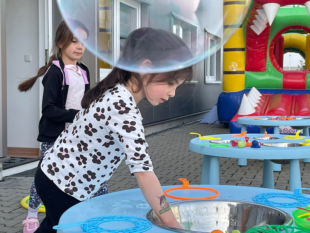 Seifenblasen Aktion mieten in Koblenz bei Dominik Liebehenz – 3