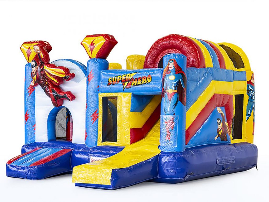 Hüpfburg Multiplay Superhelden mieten in Koblenz – aufs Wasser
