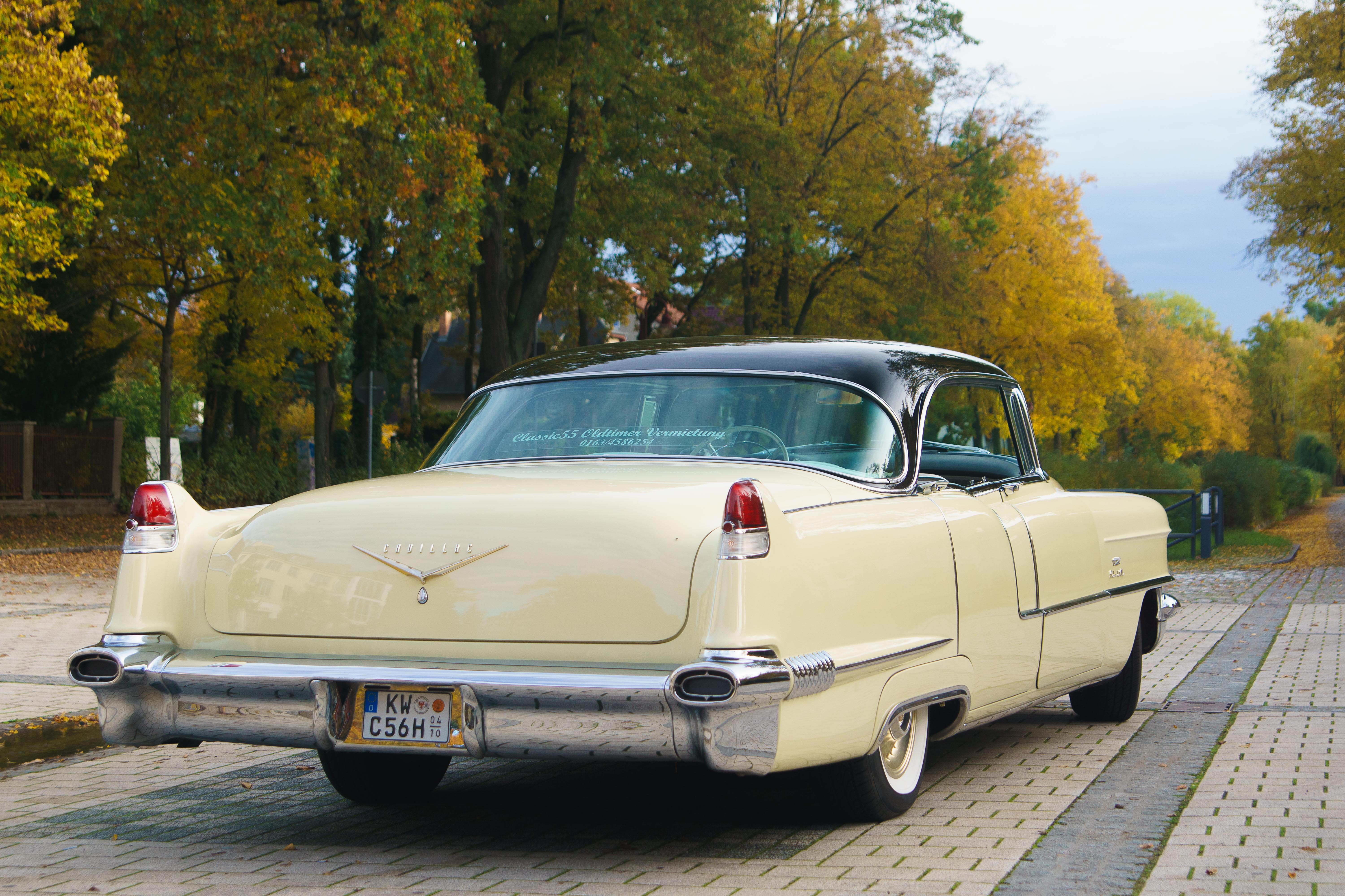 1956 Cadillac Sedan de Ville mieten – Oldtimer Hochzeitsauto über 5,6 m – 2