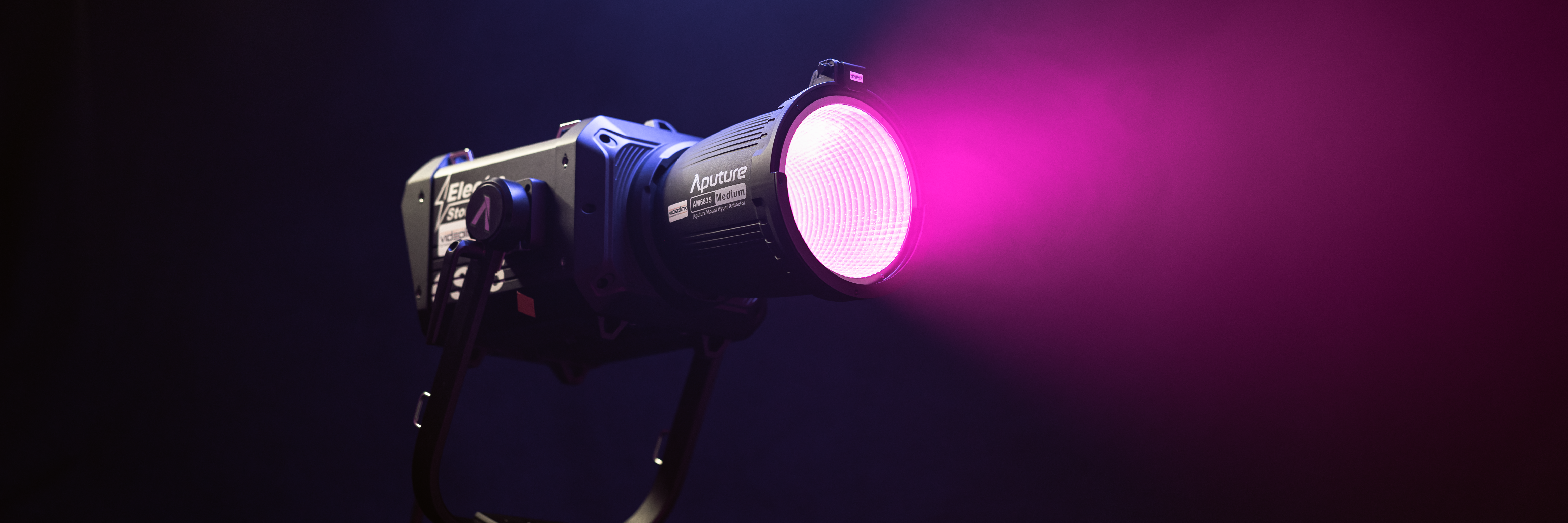 Aputure CS15 – 1500W RGB LED Spot mieten bei Videolink