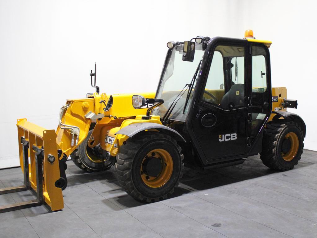 JCB 525-60T4 Teleskopstapler starr mieten bei Richter Gabelstapler