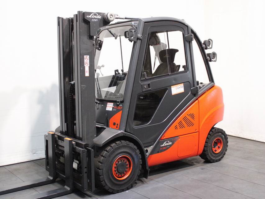 Linde H 30 D-02 393 Dieselstapler mieten bei Richter Gabelstapler