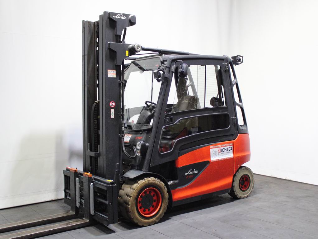Linde E 50 HL-01/600 388 Elektro 4 Rad-Stapler mieten bei Richter Gabelstapler