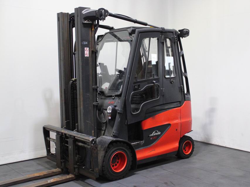 Linde E 30 H-01/600 387 Elektro 4 Rad-Stapler mieten bei Richter Gabelstapler