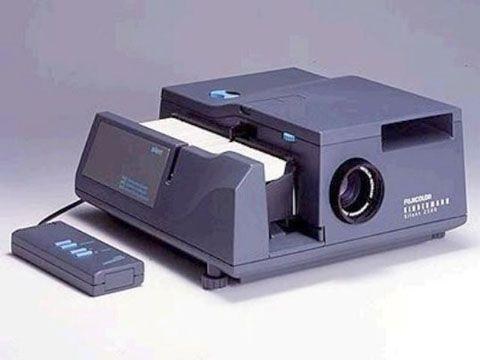Diaprojektor Magic 2500 mieten in Reinstädt – Miettechnik