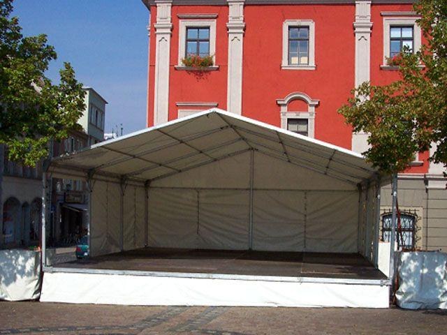 Bühne mit Zeltüberdachung 8 x 9 m mieten in Reinstädt – Eventtechnik