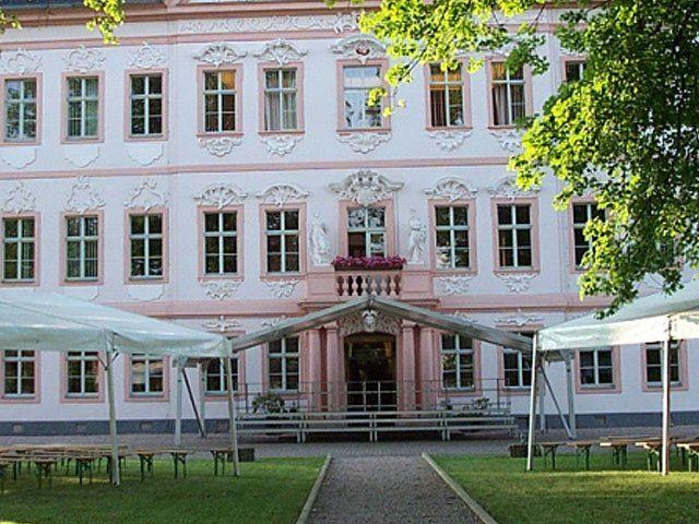 Bühne mit Zeltüberdachung 10 x 5 m mieten in Reinstädt – Eventtechnik