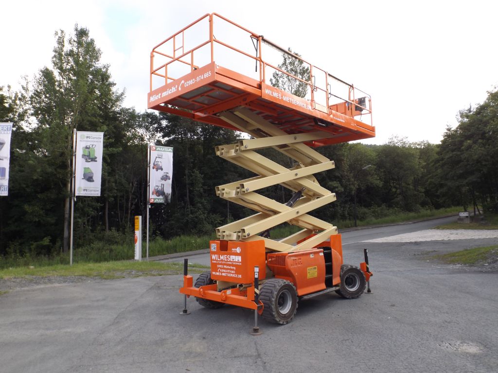 JLG 4394RT Scherenarbeitsbühne mieten bei Wilmes Mietservice Inh. Andreas-Josef Wilmes