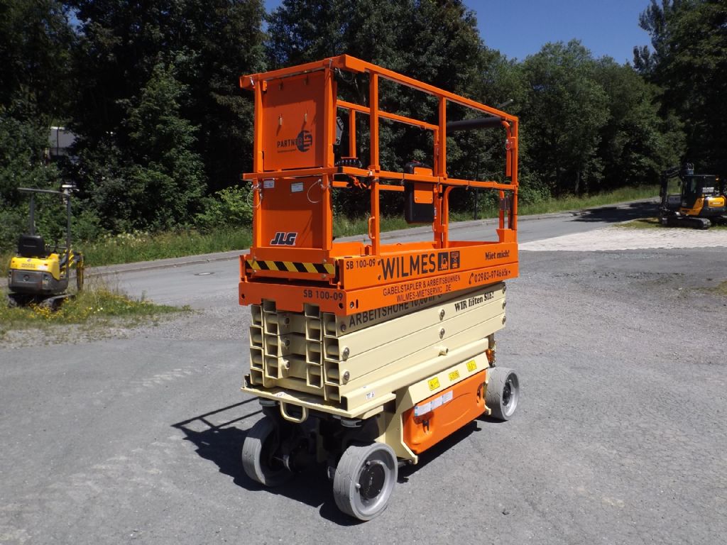JLG 2632ES Scherenarbeitsbühne mieten bei Wilmes Mietservice Inh. Andreas-Josef Wilmes