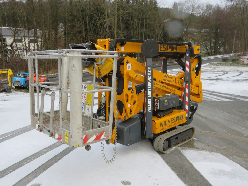Hinowa LightLift 15.70 Raupenarbeitsbühne mieten bei Wilmes Mietservice Inh. Andreas-Josef Wilmes
