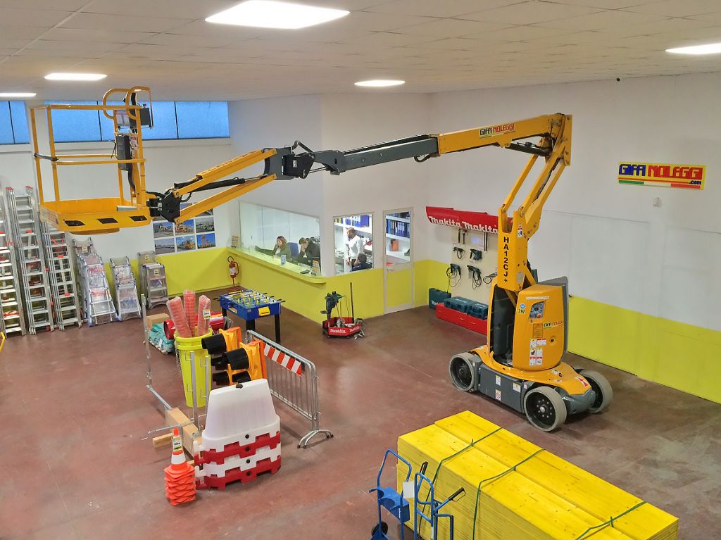 Haulotte HA 12 CJ+ Gelenkteleskopbühne mieten bei Wilmes Mietservice Inh. Andreas-Josef Wilmes