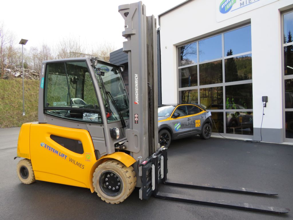 Jungheinrich 550 Elektro 4 Rad-Stapler mieten bei Wilmes Mietservice Inh. Andreas-Josef Wilmes
