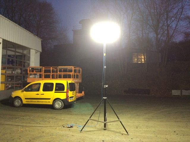 Powermoon 600 LED mieten bei Wilmes Mietservice Inh. Andreas-Josef Wilmes
