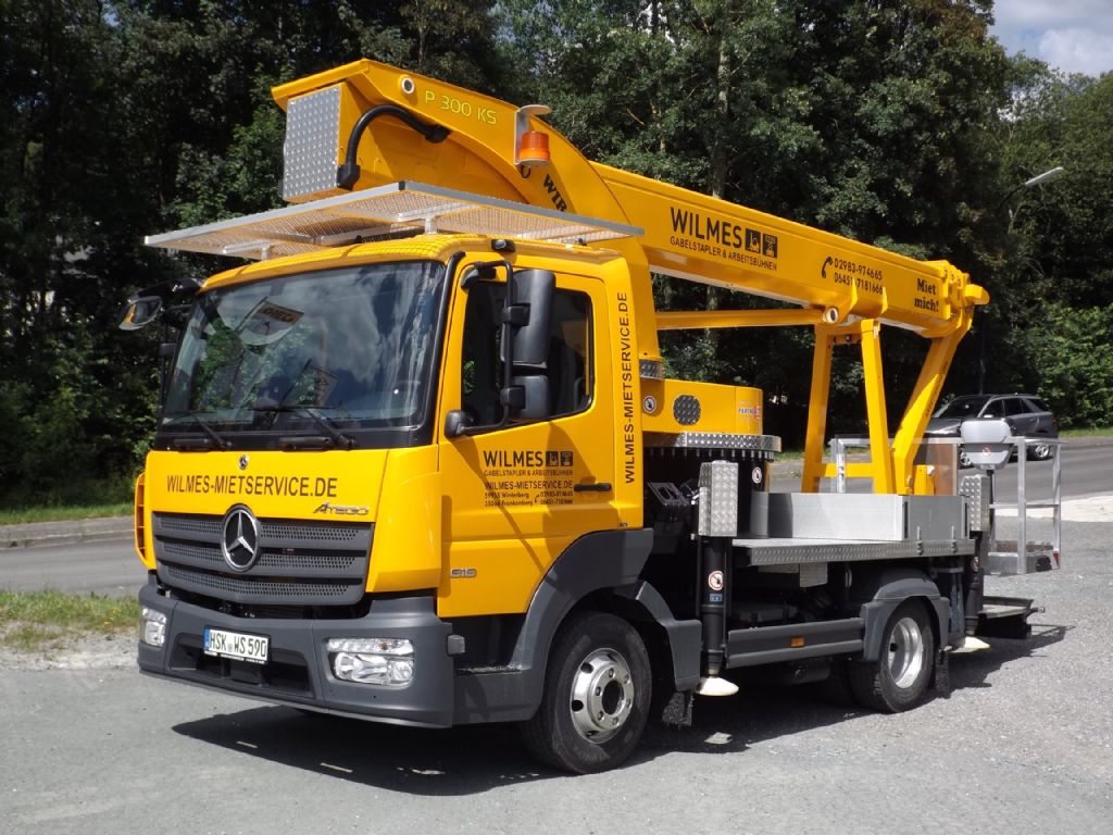 Palfinger P 300 KS LKW Arbeitsbühne mieten bei Wilmes Mietservice Inh. Andreas-Josef Wilmes