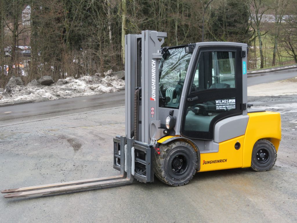 Jungheinrich DFG 435 Dieselstapler mieten bei Wilmes Mietservice Inh. Andreas-Josef Wilmes