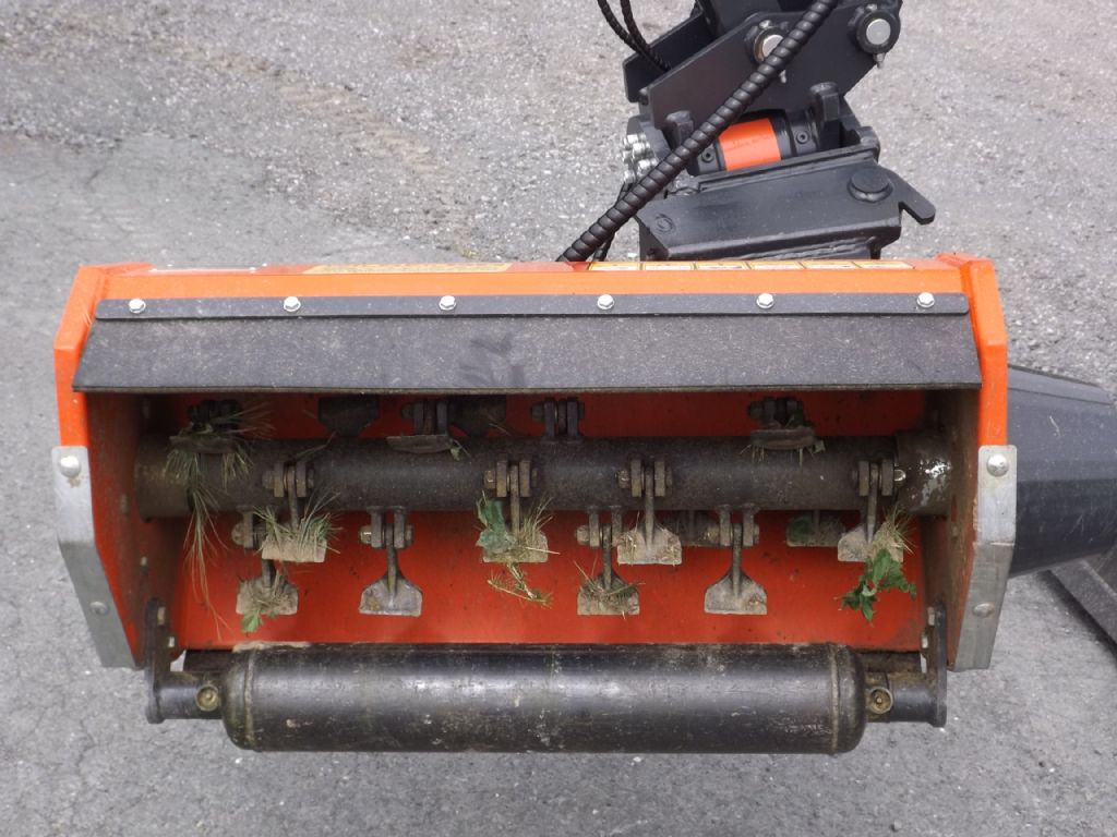 Eurocomach Mulcher hydraulisch Minibagger mieten bei Wilmes Mietservice Inh. Andreas-Josef Wilmes