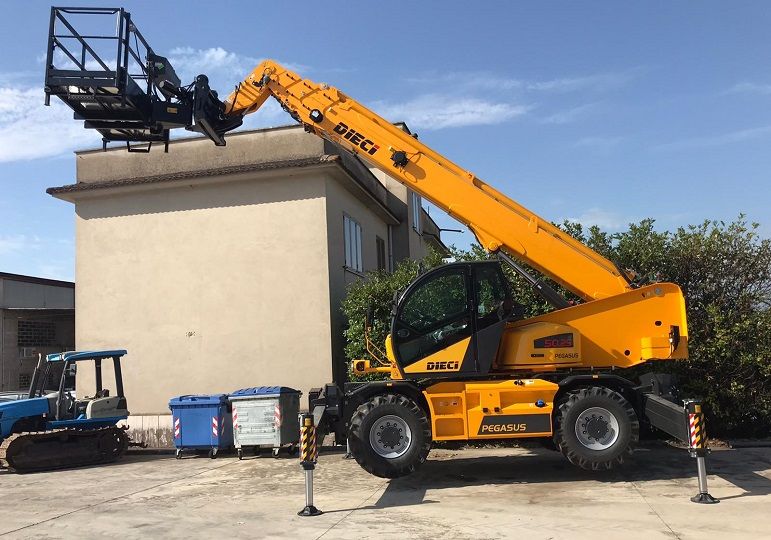 Dieci Pegasus 50.25 Teleskopstapler drehbar mieten bei Wilmes Mietservice Inh. Andreas-Josef Wilmes