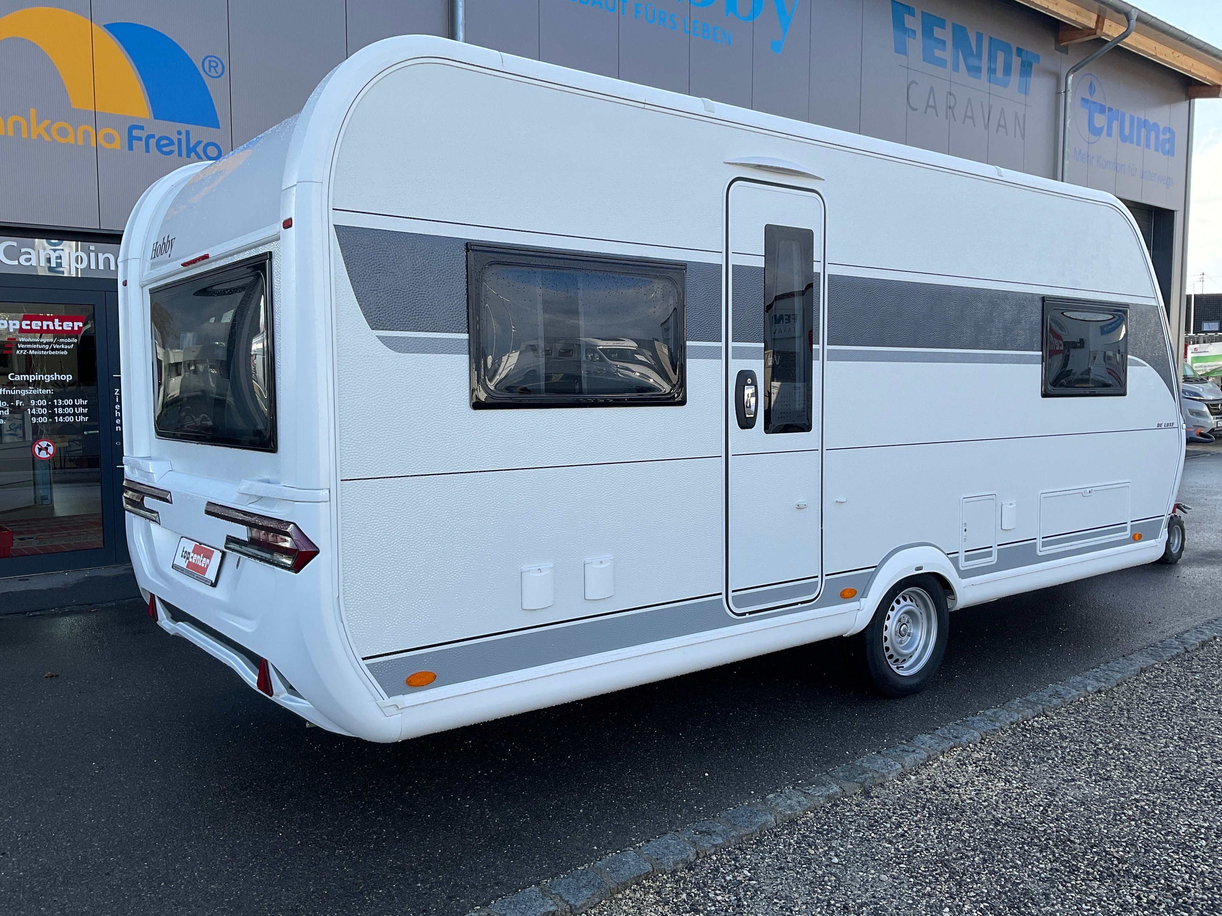 Hobby 540 UL De Luxe mit Einzelbetten und Rundsitzgruppe  Haustiere auf Nachfrage erlaubt