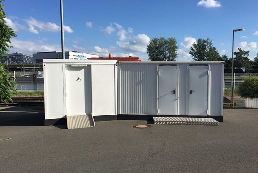 Toilettencontainer Barrierefrei mieten bei Altenweg