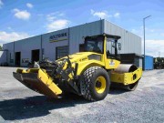 BOMAG BW 213 BVC+P-5 mieten bei Holtdirk Baumaschinen
