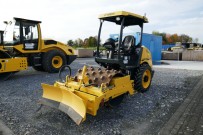 BOMAG BW 124 PDH-5 mieten bei Holtdirk Baumaschinen