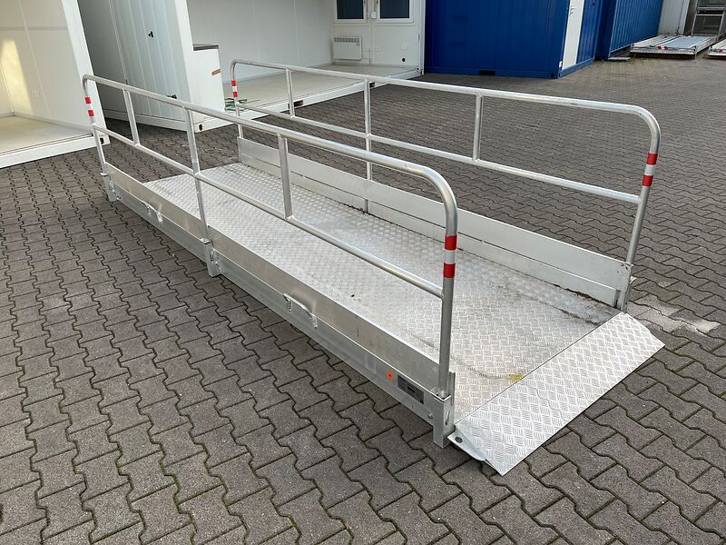 Alu-Grabenbrücke mit Seitengeländer 4,5 x 1,3 m mieten mieten