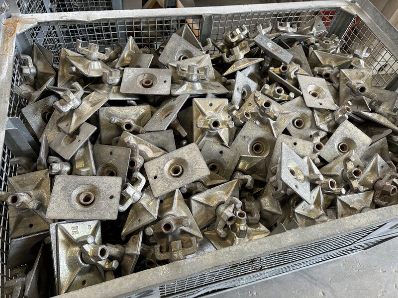 Ankermutter 100 x 140 mieten bei Thomas Lerch Bau- und Industriebedarf