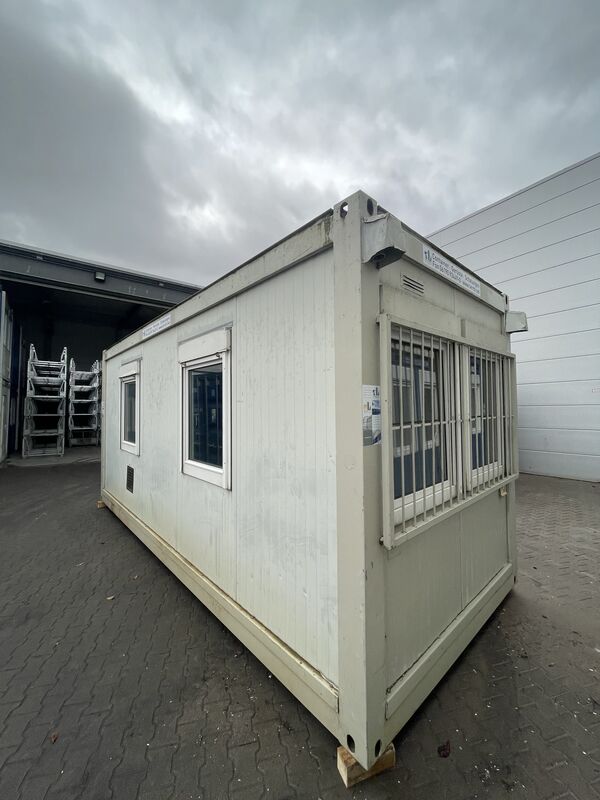 Aufenthaltscontainer 20 mieten bei Thomas Lerch Bau- und Industriebedarf