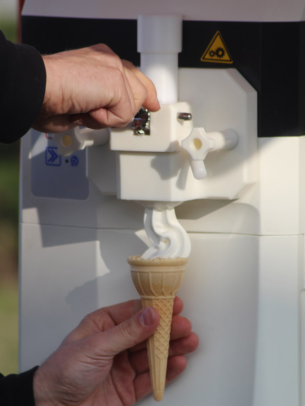 Eisstand "Softeis" mieten bei Fun Promotion