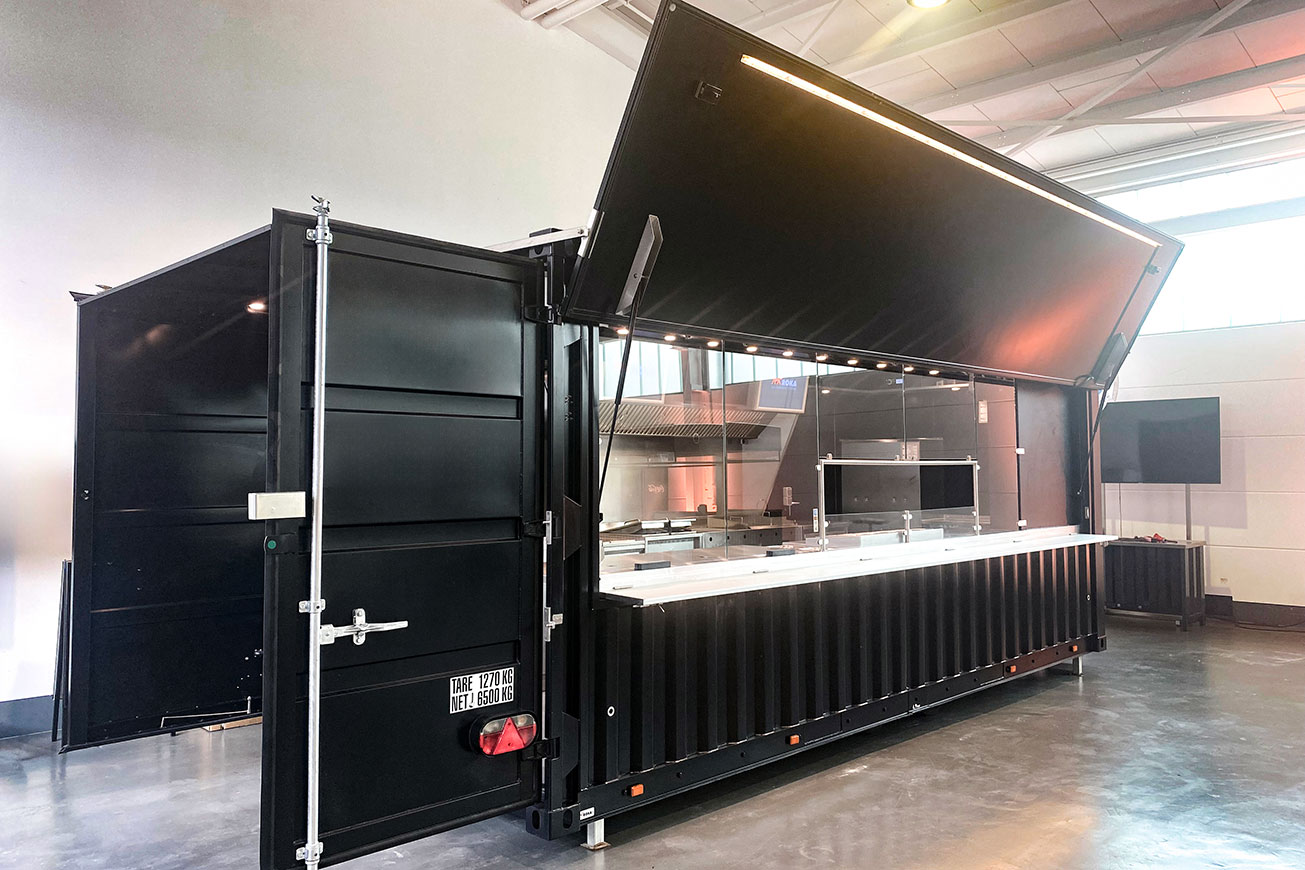 Food Trailer Mieten: Modell Contrailer 60 – Fahrzeug-ID L059 mieten bei ROKA Werk